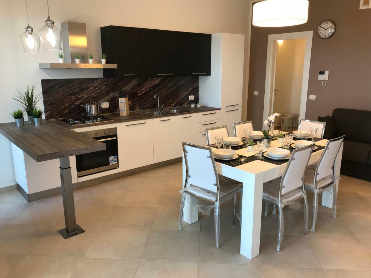 Red Luxury In Borgo Guardiola Near Cefalu Mandra Capreria 外观 照片