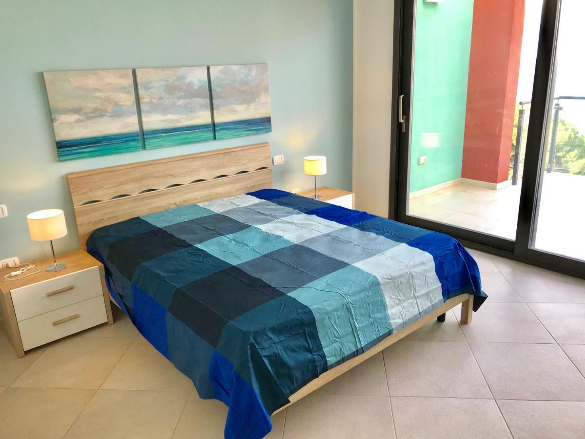 Red Luxury In Borgo Guardiola Near Cefalu Mandra Capreria 外观 照片