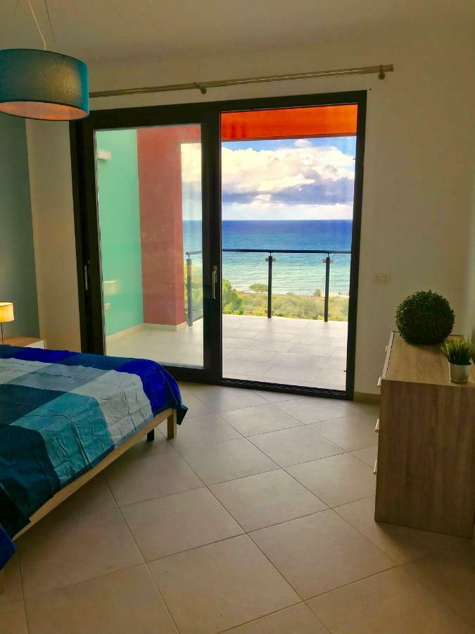 Red Luxury In Borgo Guardiola Near Cefalu Mandra Capreria 外观 照片