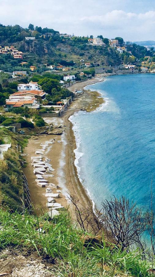 Red Luxury In Borgo Guardiola Near Cefalu Mandra Capreria 外观 照片
