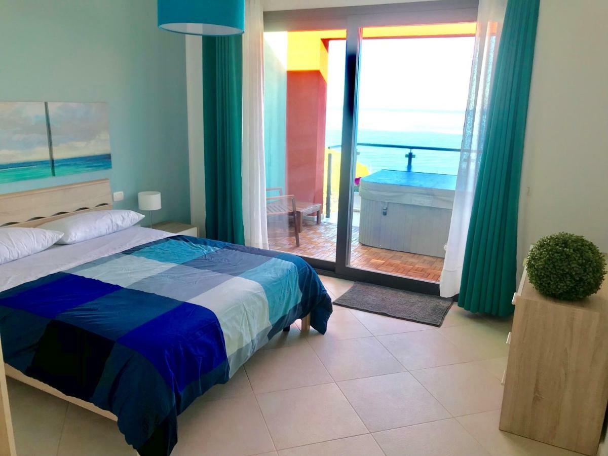 Red Luxury In Borgo Guardiola Near Cefalu Mandra Capreria 外观 照片